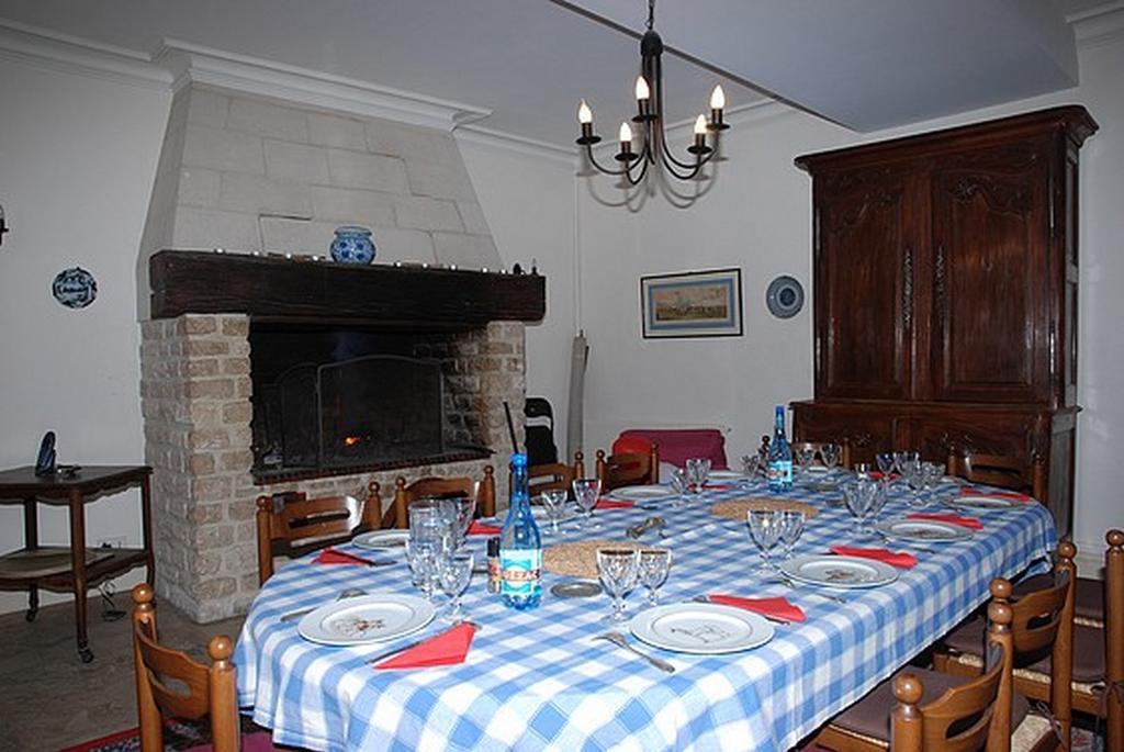 Les Longchamps Bed & Breakfast Neuillé Eksteriør bilde