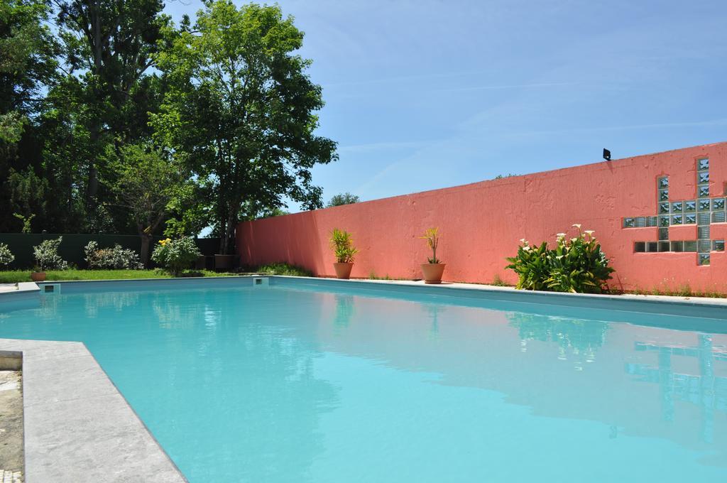Les Longchamps Bed & Breakfast Neuillé Eksteriør bilde